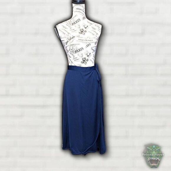 𝅺vintage Sears 1970's Pinup Navy Blue Polyester Wrap Skirt, One size - Picture 4 of 7